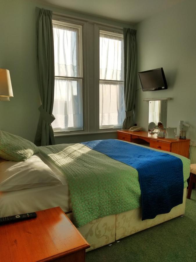 River Hotel Оксфорд Екстериор снимка